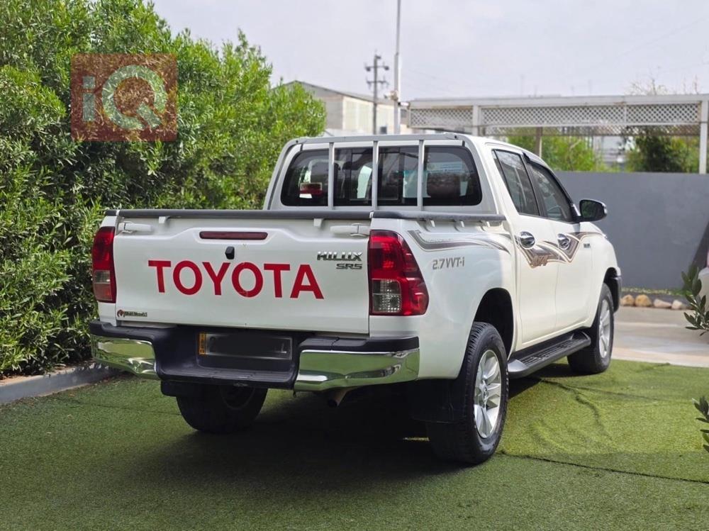 تويوتا هايلوكس